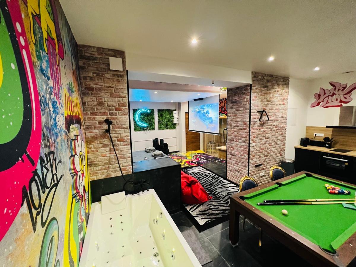Capsule Street Art - Sauna- Jacuzzi - Playstation 5 - Billard - Netflix - Home Cinema - Terrasse Douai Luaran gambar